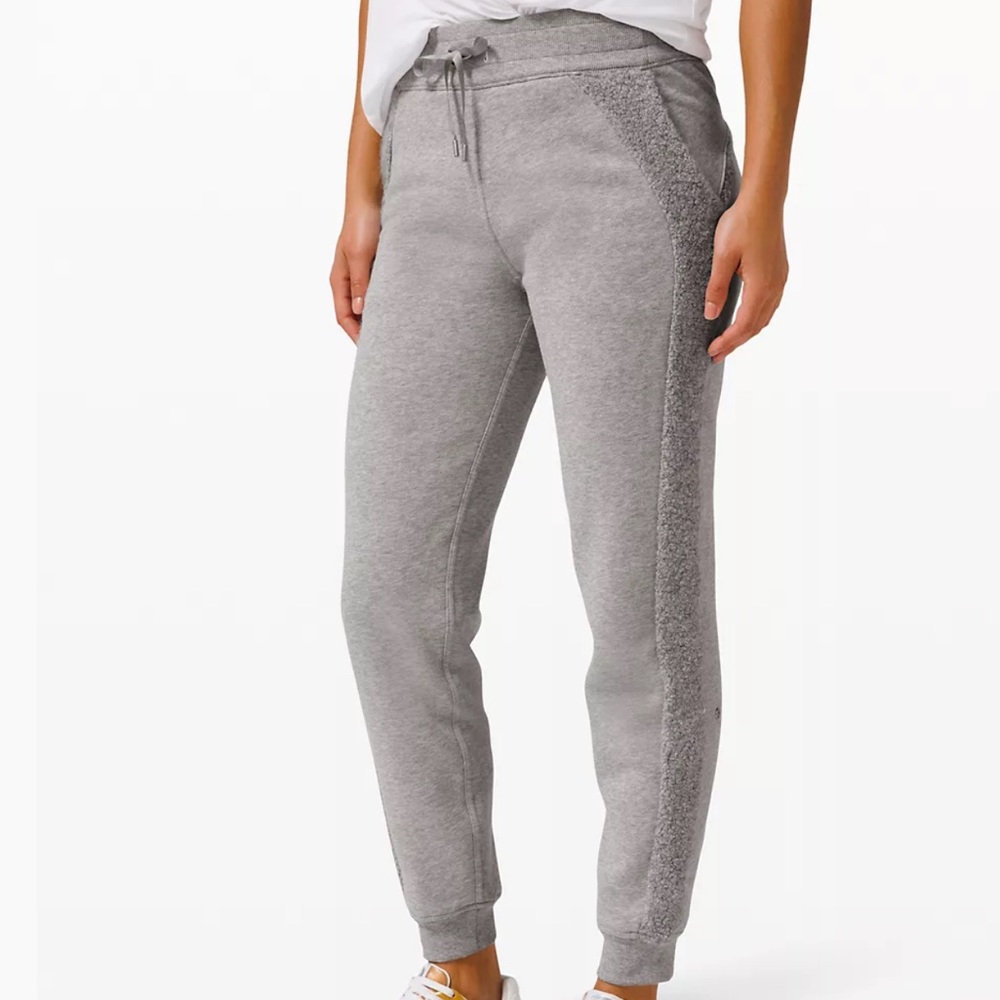 Lululemon Sherpa Scuba Joggers